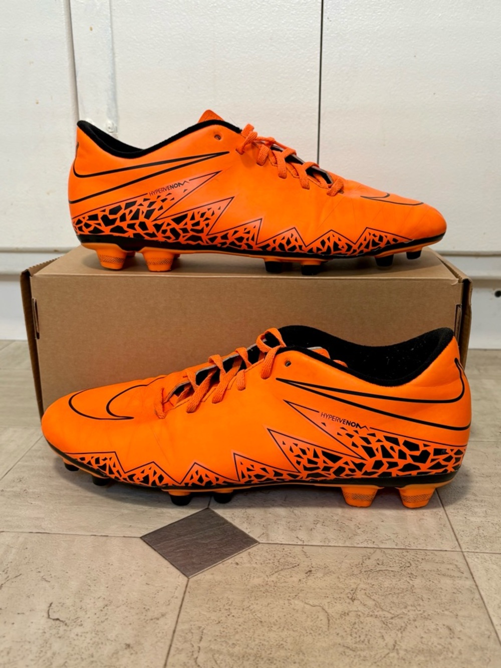 NIKE HYPERVENOM PHADE II FG ORANGE/BLACK 2015 SIZE 11.5 749889 888
